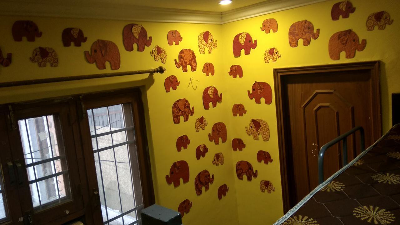 Eltravo - Hostel อุเดเปอร์ ภายนอก รูปภาพ