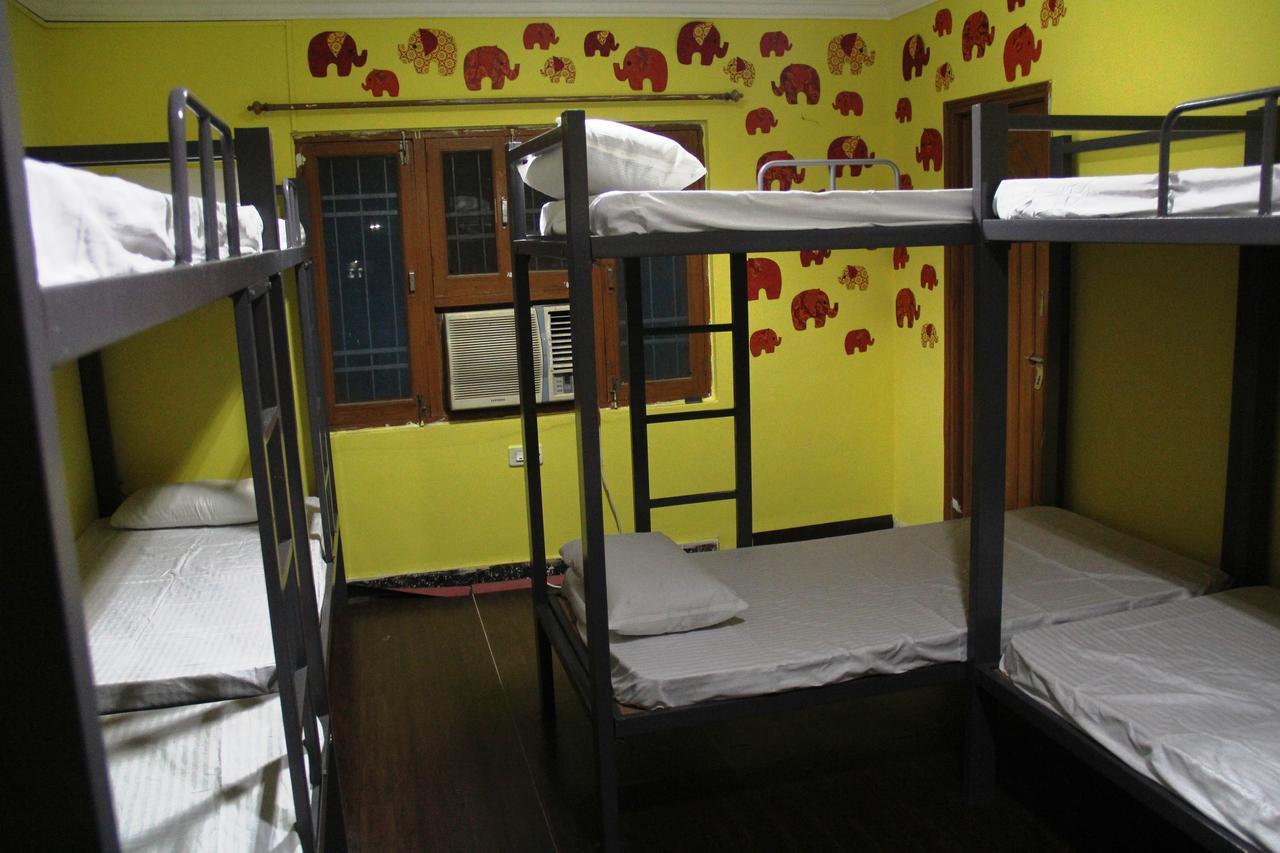 Eltravo - Hostel อุเดเปอร์ ภายนอก รูปภาพ